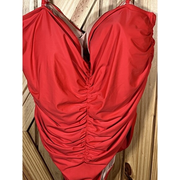 J.CREW Reimagined Women’s Swimsuit One Piece Size 22 Red Ruched NWT - Picture 2 of 9